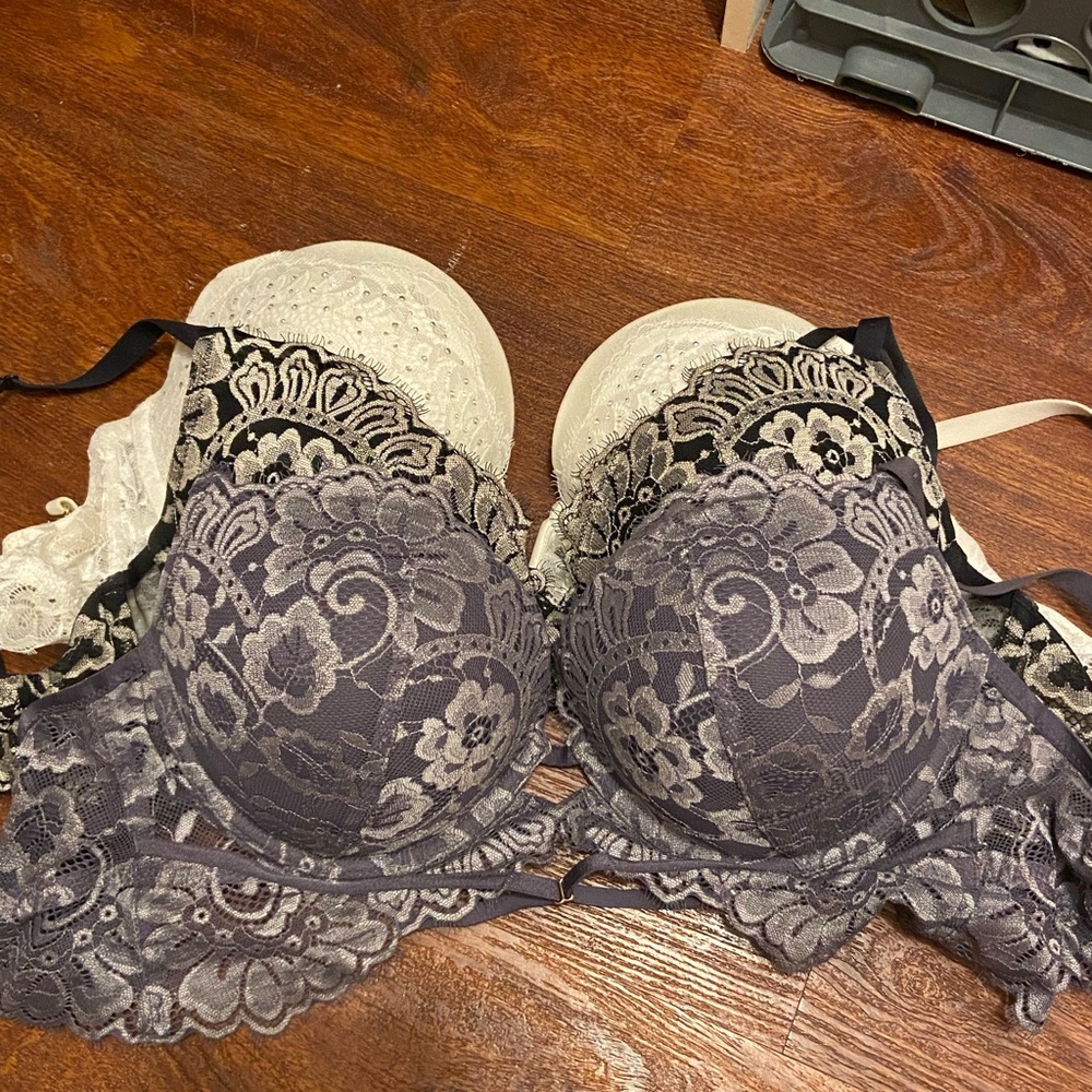 34DD La Senza Bra Lot